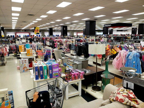 美股Z系列 | TJX 美國(guó)折扣零售巨頭，艾森絲服飾引領(lǐng)‘撿漏’風(fēng)潮